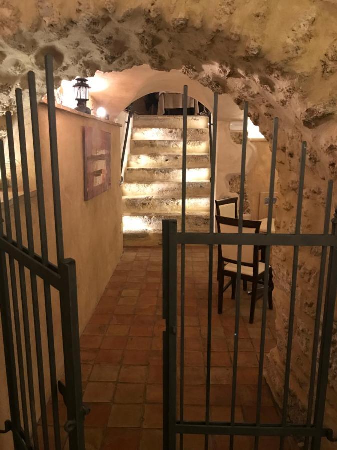 Affittacamere La Piazzetta Anagni Ngoại thất bức ảnh